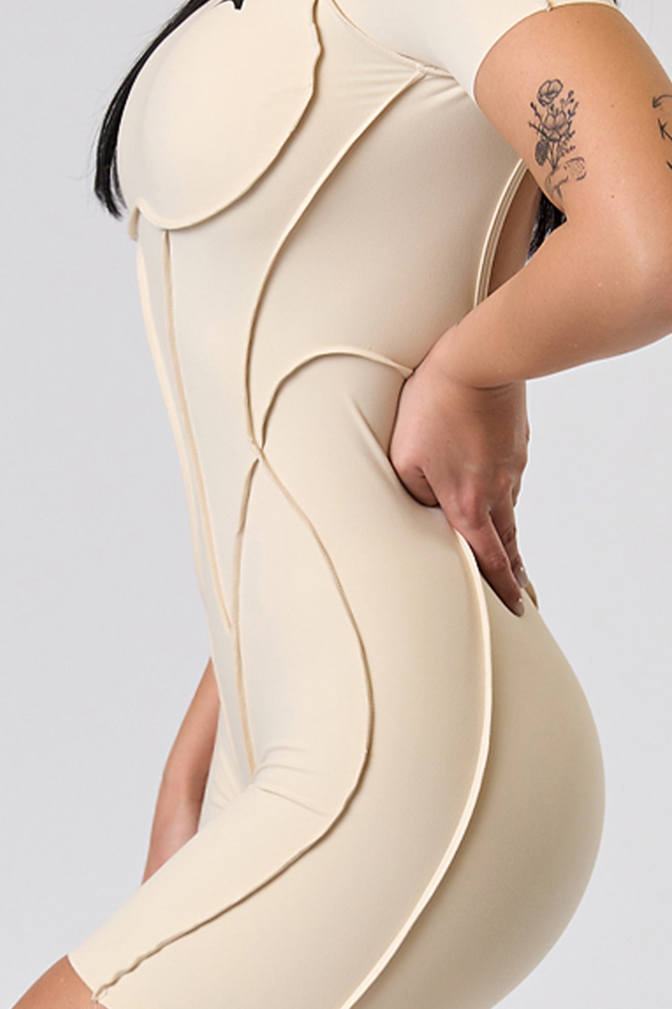 Salopeta BODY TRACE SHORT Nud