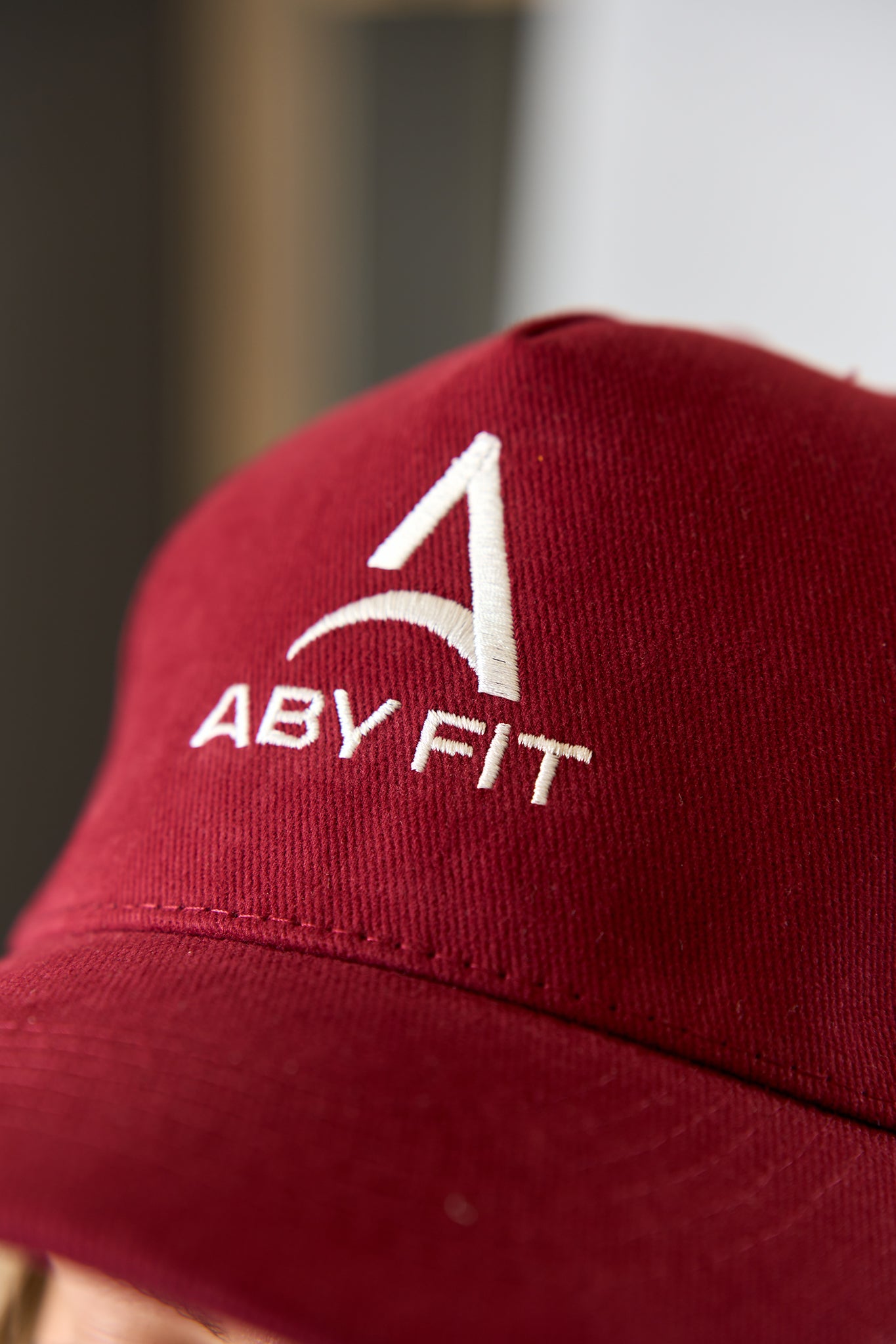 Sapca WHITE LOGO Visinie