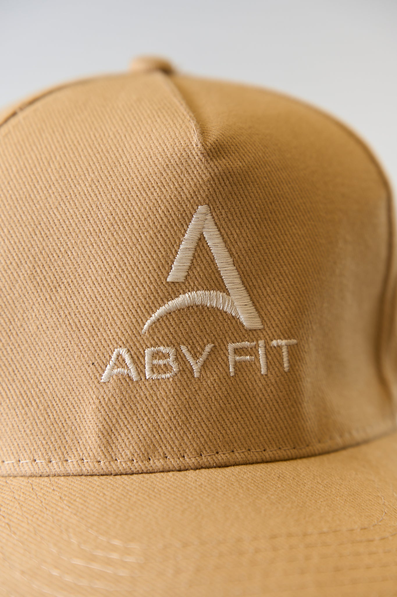 Sapca WHITE LOGO Bej