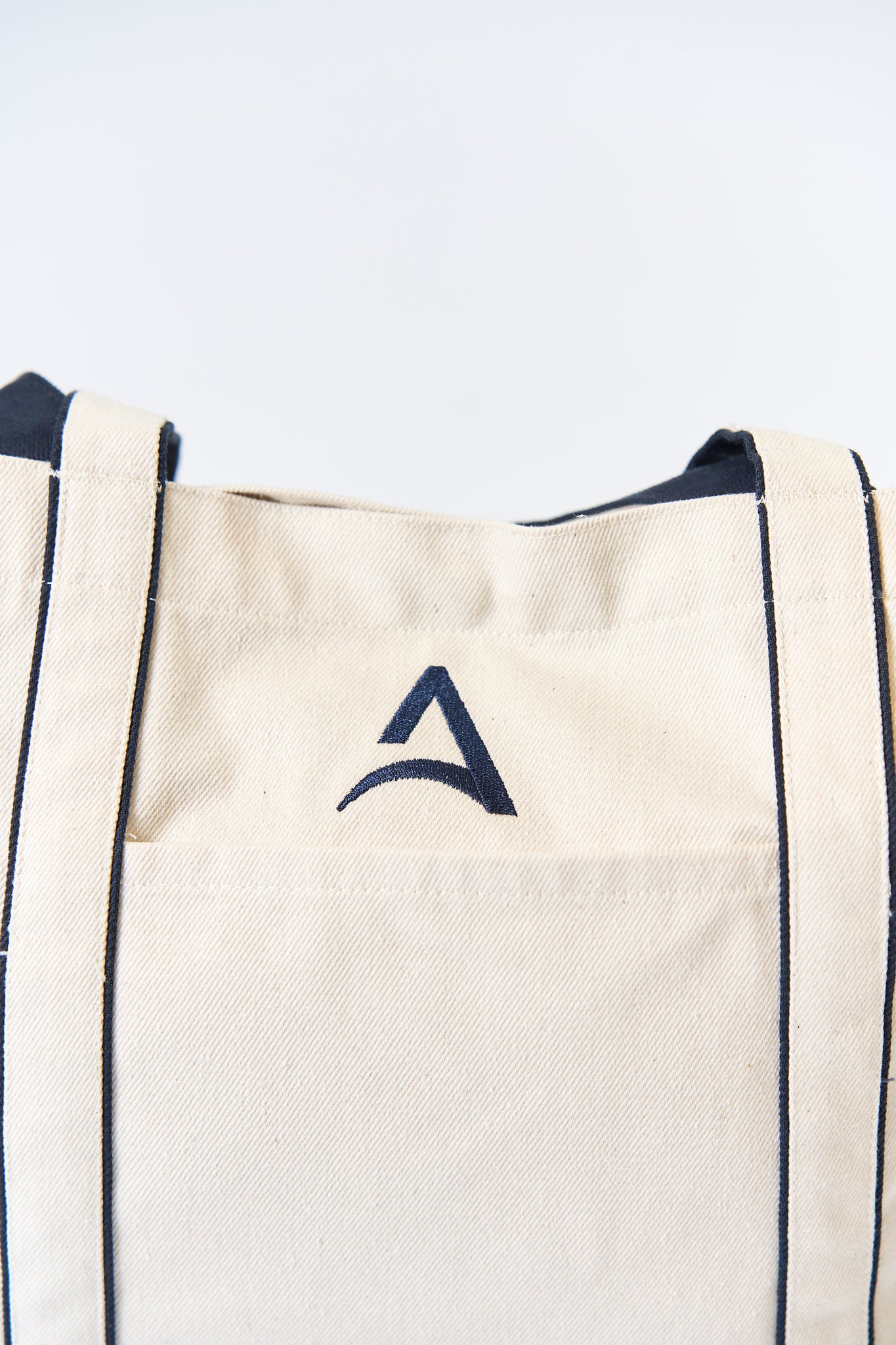 Geanta EVERYDAY TOTE Nud cu Bleumarin